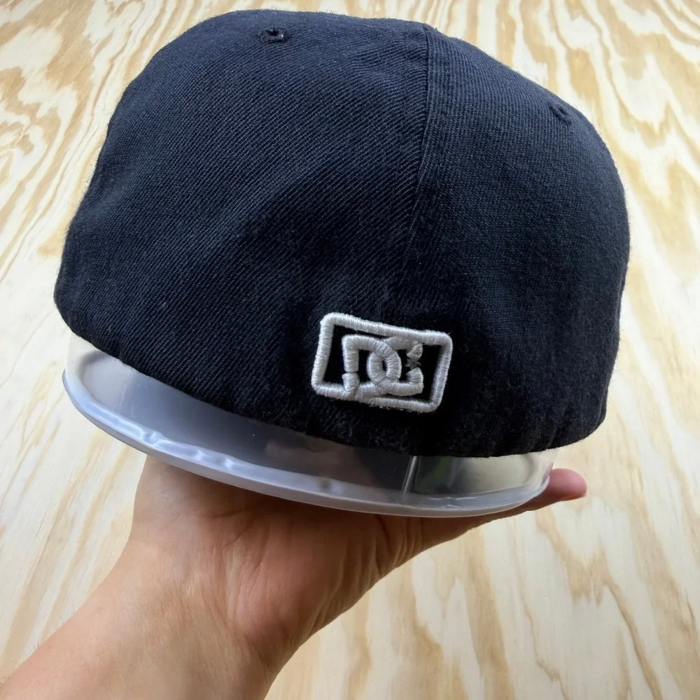 DC Shoes Hat Baseball Cap L/XL Flexfit Black White Logo Fitted Skater‎ Y2K